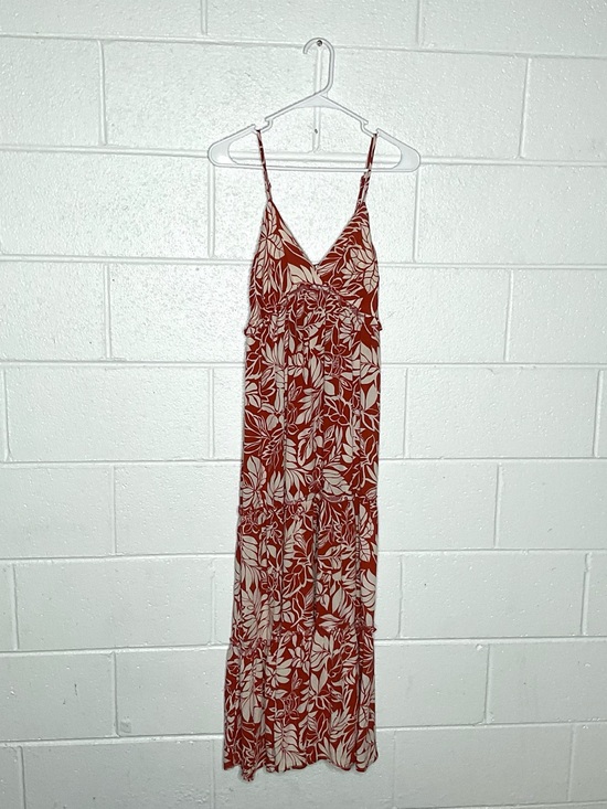 Dresses & Skirts - < Red & White Floral Tiered Dress Size Medium Girly Summer Vacation >